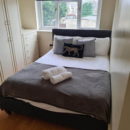 Sav Apartments Watford Watford  Phòng bức ảnh