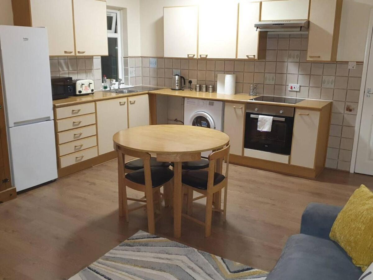 Sav Apartments Watford Watford  Phòng bức ảnh